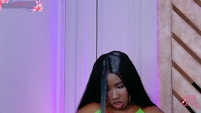 Snapshot of Rossie-Cameron chatting on February 2026 02:35:01 PM Rossie-Cameron online show from February 2026 02:35:01 PM