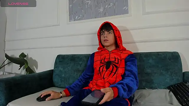 Snapshot of Andree_Kamado chatting on September 2025 12:10:01 PM Andree Kamado online show from September 2025 12:10:01 PM