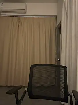 Snapshot of wly2028 chatting on January 2026 12:21:02 PM wly2028 online show from January 2026 12:21:02 PM