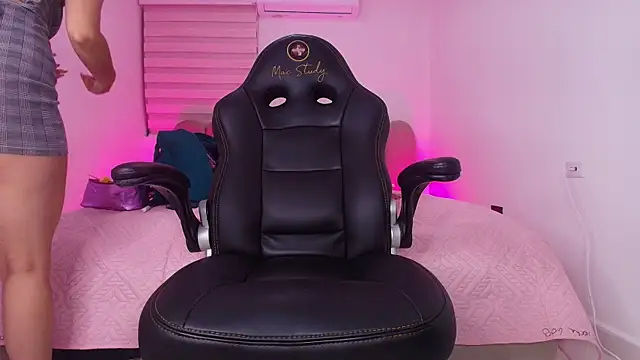 abbyrouss  online show from November 2025 03:38:02 AM