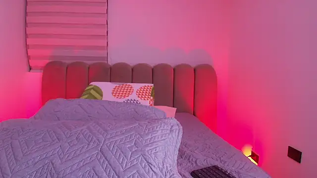 abbyrouss  online show from November 2025 03:09:02 AM