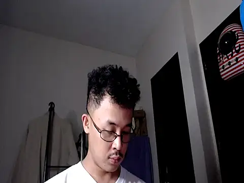 itsyour Asianboy15 online show from April 2026 09:32:01 AM