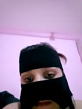 ayamohamedAbozeed online show from October 2025 02:05:01 PM