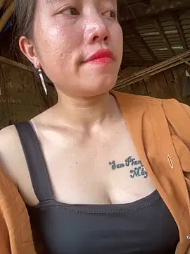 chipp-bong online show from April 2026 02:14:01 AM