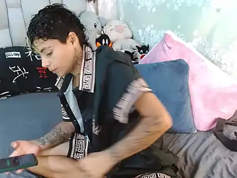 Snapshot of Dorland777 chatting on November 2025 02:54:02 AM Dorland777 online show from November 2025 02:54:02 AM