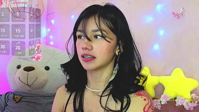 april bennett online show from April 2026 01:06:02 PM