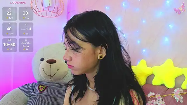 Snapshot of april_bennett chatting on April 2026 01:16:02 PM april bennett online show from April 2026 01:16:02 PM