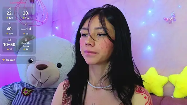 Snapshot of april_bennett chatting on June 2026 01:17:02 PM april bennett online show from June 2026 01:17:02 PM