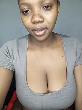 Snapshot of MilfBoobsxx chatting on March 2026 04:44:02 PM MilfBoobsxx online show from March 2026 04:44:02 PM