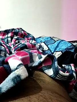 Chanderi19 online show from September 2025 08:42:02 PM