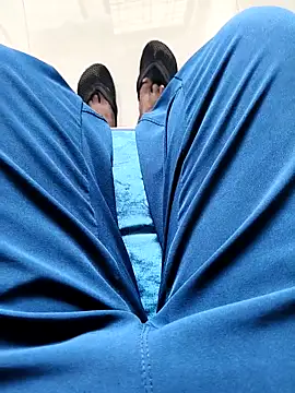 Chanderi19 online show from October 2025 02:28:02 AM