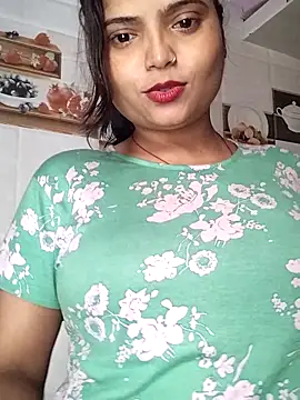 Hot-Pooja25 online show from April 2026 02:38:02 AM