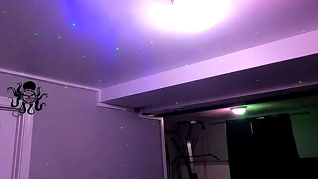 Mickelangello75 online show from October 2025 01:12:02 PM