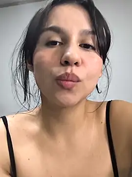 Daniela-rosee online show from November 2025 02:46:02 AM