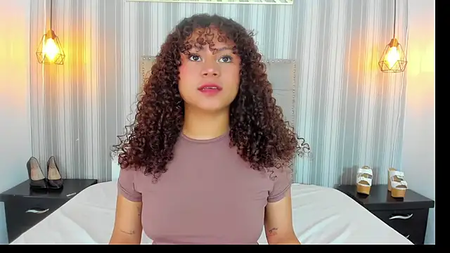 Sofiapassionne online show from July 2026 01:59:01 PM