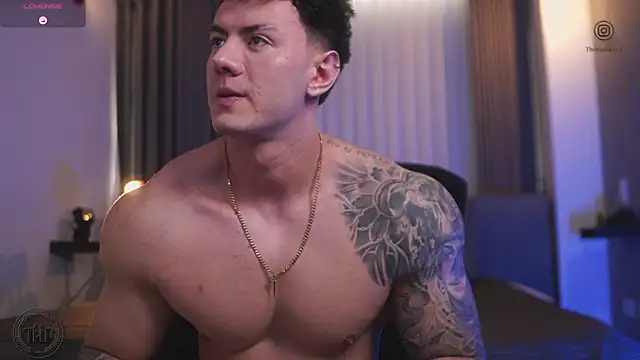 Thomas Falcon online show from October 2025 10:11:01 PM