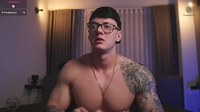 Thomas Falcon online show from November 2025 02:13:01 AM