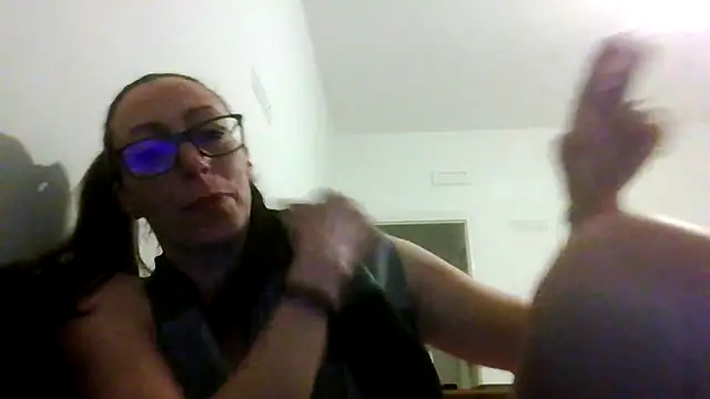 Astrid3 online show from December 2025 04:52:01 AM