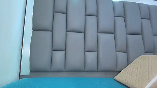 kissme luna online show from March 2026 06:59:01 PM