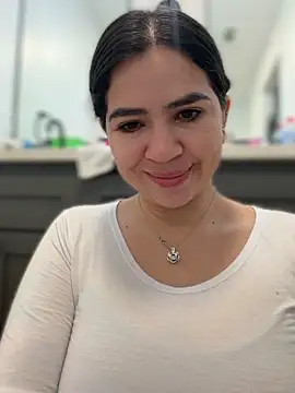 Snapshot of Gringo_XXX_Latina chatting on February 2026 05:17:01 AM Gringo XXX Latina online show from February 2026 05:17:01 AM