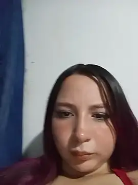 Snapshot of Mia2xsmith chatting on April 2026 12:05:02 AM Mia2xsmith online show from April 2026 12:05:02 AM