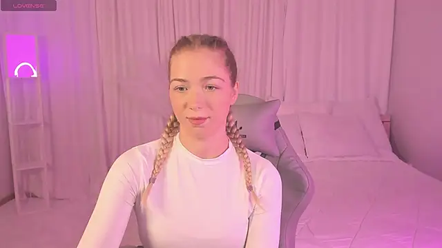 Susan Mimi online show from December 2025 03:47:01 AM