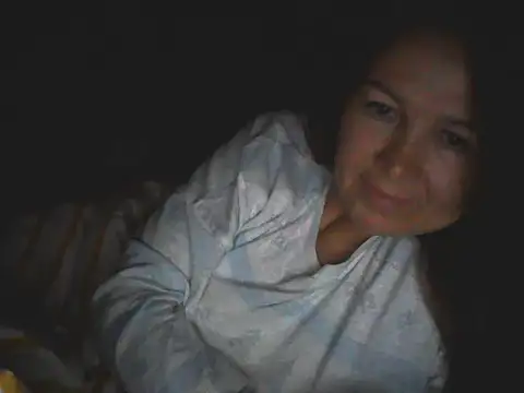 Avelinii online show from May 2026 02:42:01 AM