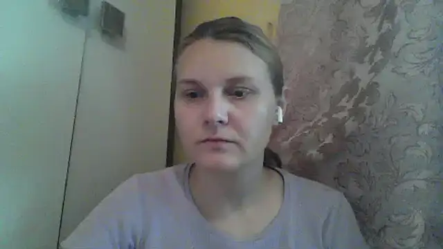 Snapshot of Elvanii chatting on June 2026 07:07:01 AM Elvanii online show from June 2026 07:07:01 AM