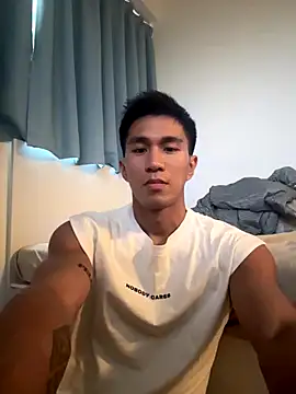 Snapshot of gooodboiii chatting on September 2025 08:17:01 AM gooodboiii online show from September 2025 08:17:01 AM