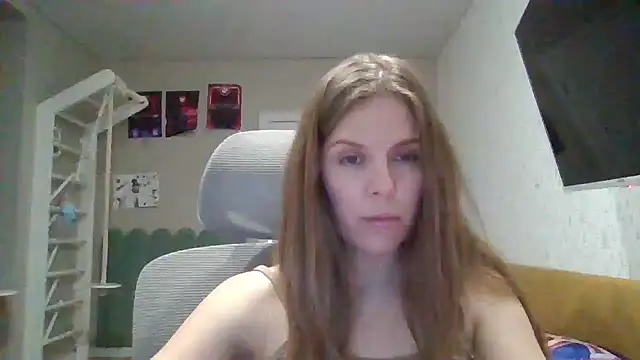 Zolira online show from June 2026 06:43:02 PM
