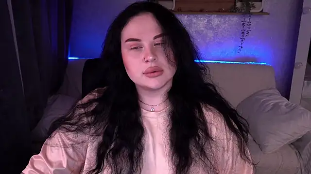 SerahMirabeli online show from November 2025 02:06:01 PM