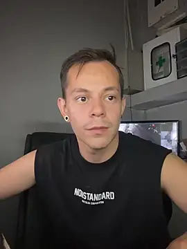 Snapshot of dimitryivanovv chatting on October 2025 06:36:02 AM dimitryivanovv online show from October 2025 06:36:02 AM