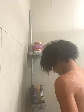 Cartyiii online show from October 2025 02:33:01 AM