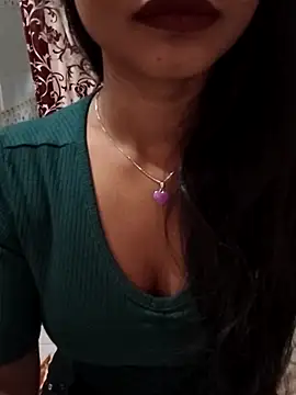 Itz Mayra  online show from November 2025 07:29:01 AM