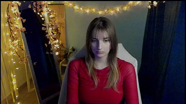 NeyliDream online show from March 2026 01:39:01 PM