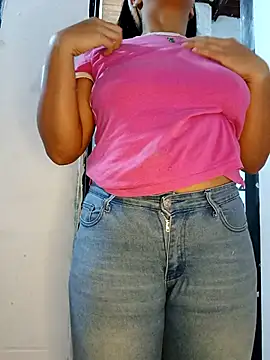 girlpee online show from November 2025 06:18:01 PM