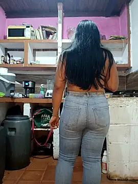 girlpee online show from November 2025 11:23:02 AM