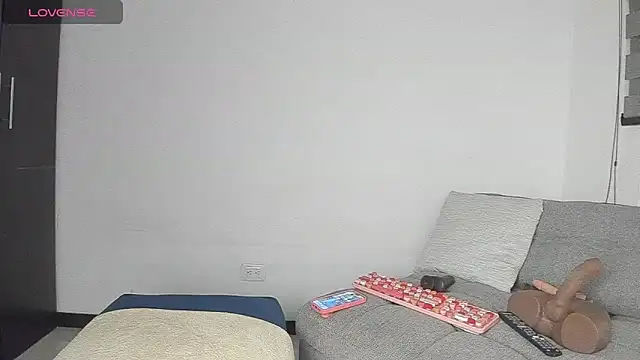 Snapshot of AvaFerrera chatting on February 2026 06:22:01 AM AvaFerrera online show from February 2026 06:22:01 AM