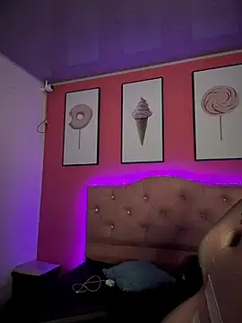 Snapshot of Megaan__More chatting on December 2025 01:25:02 AM Megaan More online show from December 2025 01:25:02 AM