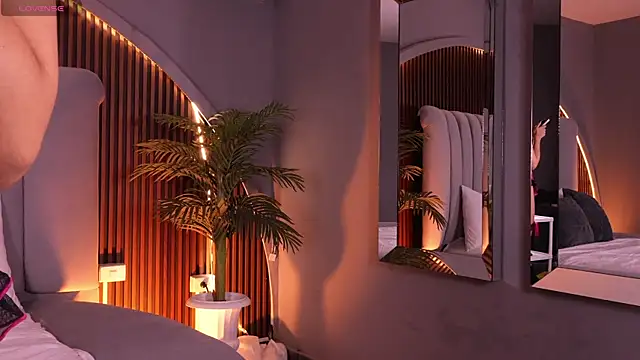 Isabellax21 online show from April 2026 04:24:02 AM