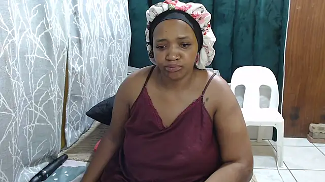 CandyBoobsxxxx online show from October 2025 06:30:02 PM