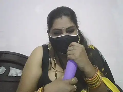 Snapshot of Nisha-telugu chatting on October 2025 06:06:01 PM Nisha-telugu online show from October 2025 06:06:01 PM