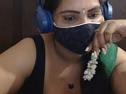 Snapshot of Nisha-telugu chatting on November 2025 05:48:02 PM Nisha-telugu online show from November 2025 05:48:02 PM