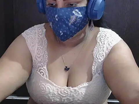 Snapshot of Nisha-telugu chatting on November 2025 06:31:02 PM Nisha-telugu online show from November 2025 06:31:02 PM