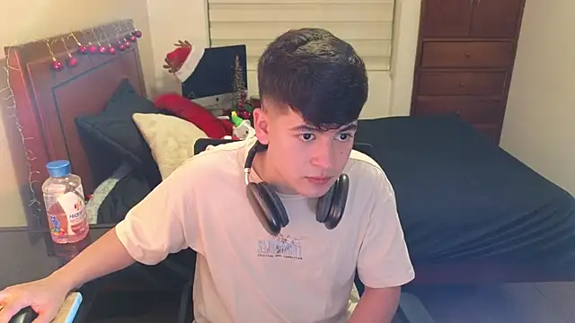 Snapshot of tightncuteass chatting on November 2025 11:57:02 PM tightncuteass online show from November 2025 11:57:02 PM