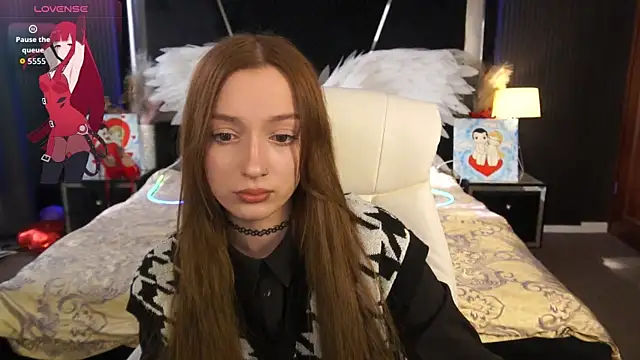 FoxyMayy online show from April 2026 01:11:01 PM