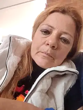 Casandra Cruz online show from October 2025 06:51:02 PM
