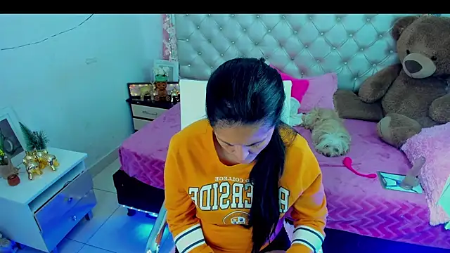 ZARAY 1118 online show from September 2025 11:28:01 PM