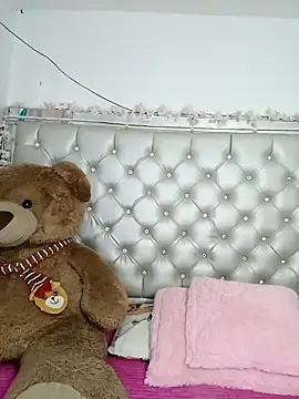 ZARAY 1118 online show from November 2025 08:54:01 PM