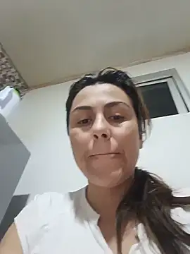 Snapshot of vanessa-titisM chatting on June 2026 12:05:01 AM vanessa-titisM online show from June 2026 12:05:01 AM
